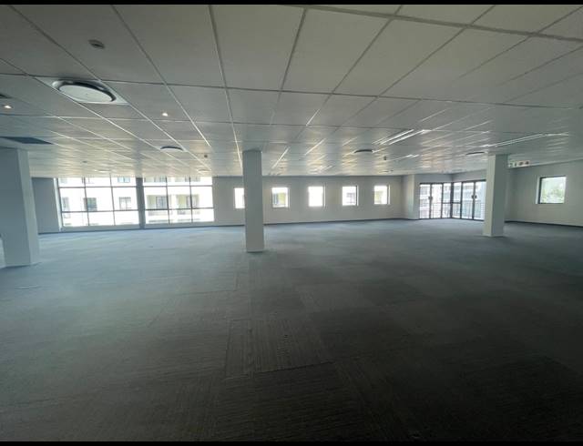 566M² OFFICE TO LET IN RIVONIA